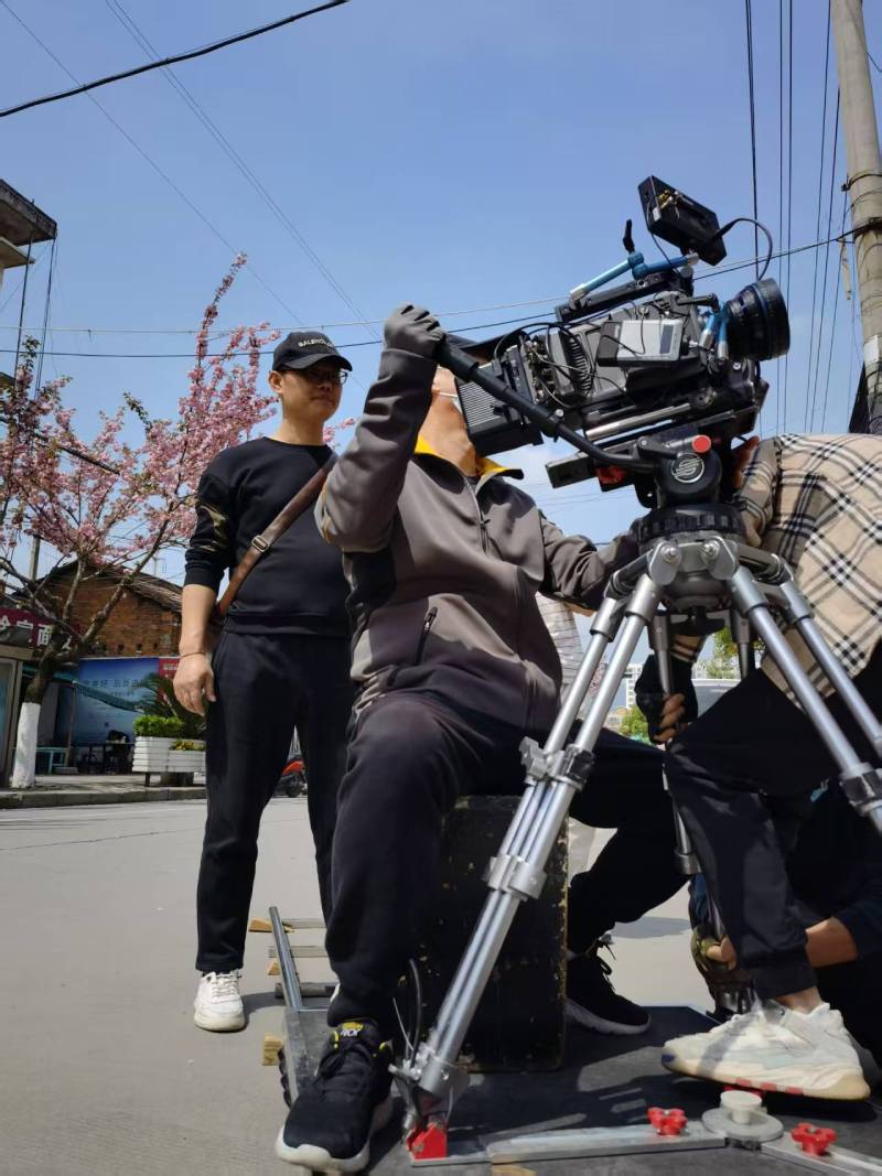 城中区广告片拍摄：快消品牌爆款之选，网感内容适配社媒传播！